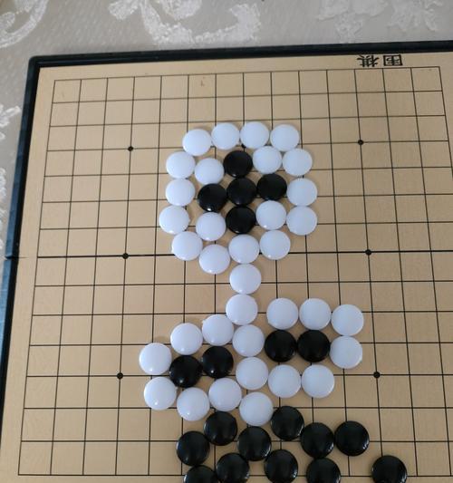 《五子棋大战攻略技巧，赢取胜利的秘诀》（掌握关键技巧）